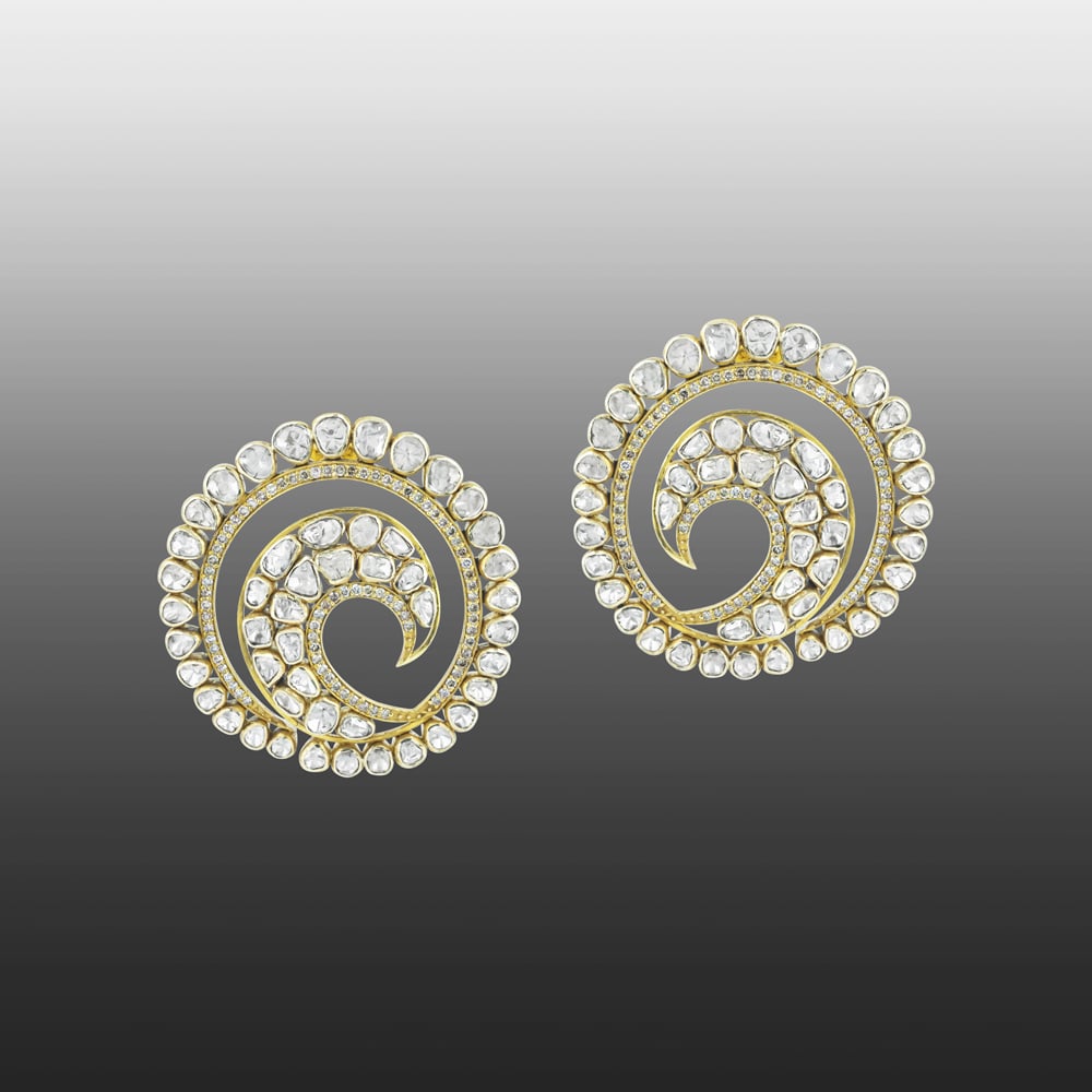 Polki Stud Earrings with Swirl Pattern
